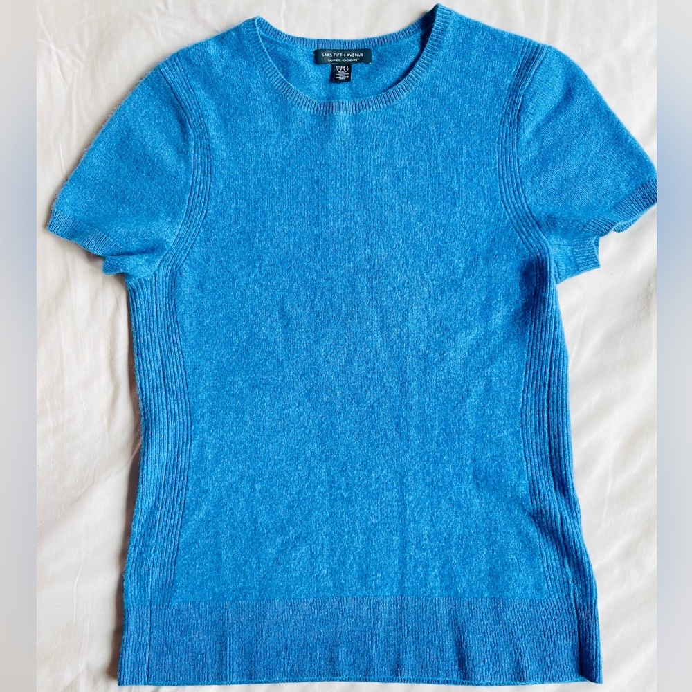 Saks Fifth Avenue Cashmere Blue Short Sleeve Top Small NWOT